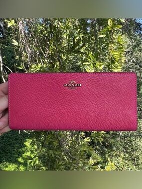 COACH Slim Bifold Wallet PINK Crossgrain Leather with Gold Hardware AUTHENTIC